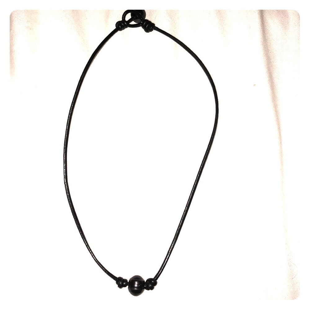 black pearl choker